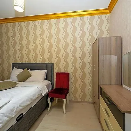 Sweet Hotel