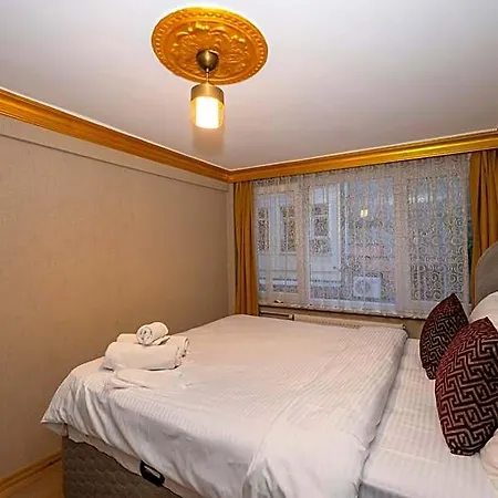 Sweet Hotel *